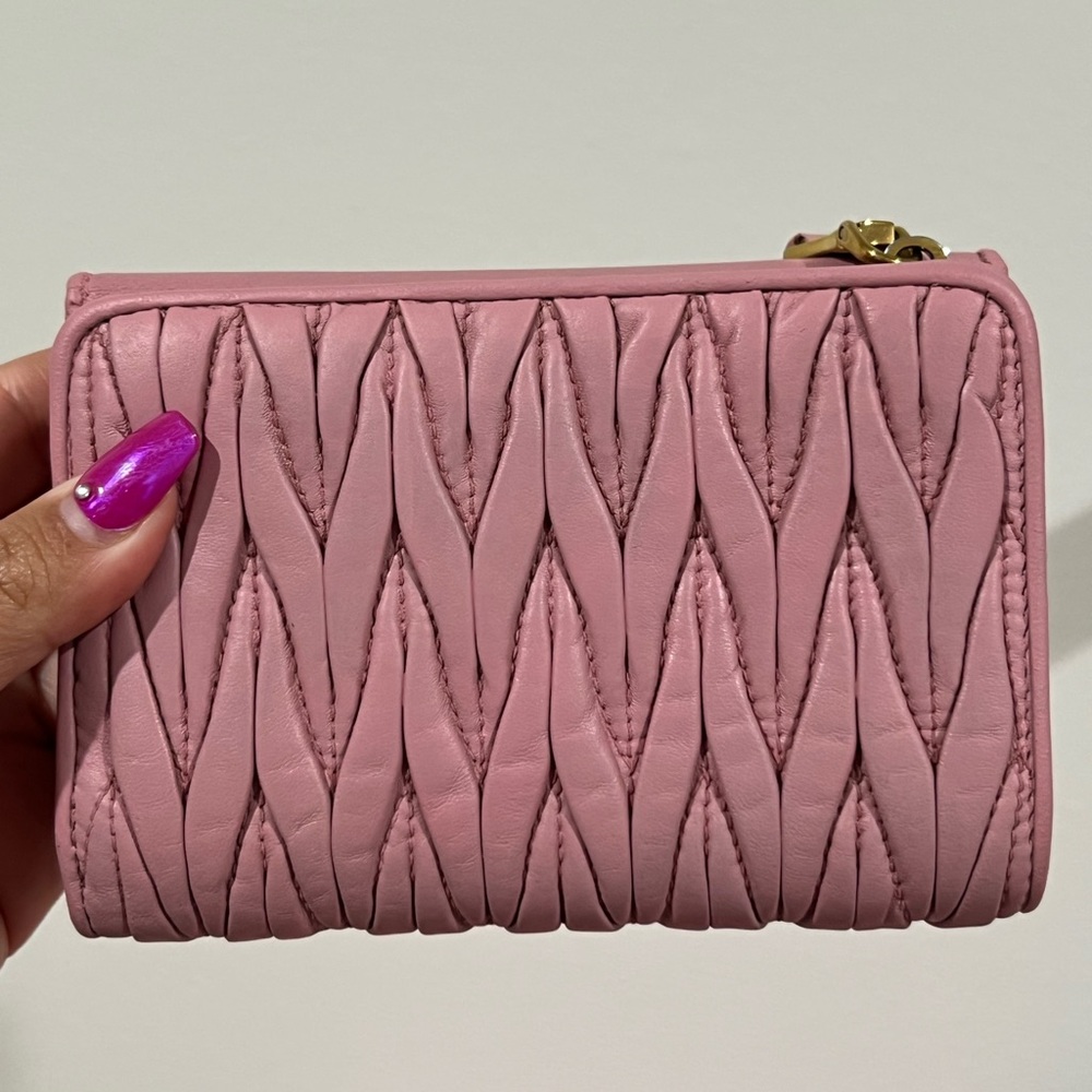 💖SOLD💖Miu Miu Pink Wallet - Picture 10 of 17